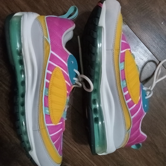 Air Max 98 - Picture 3 of 7